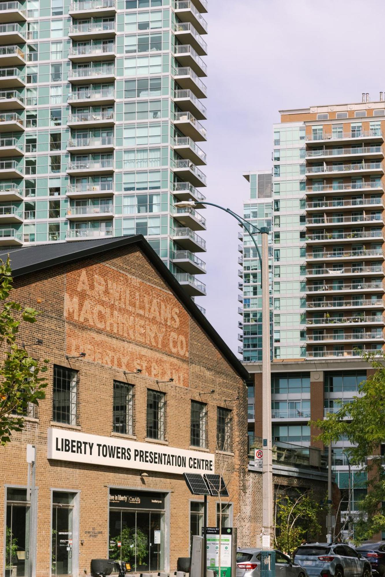 Hotel Sonder At The Liberty Toronto Exterior foto